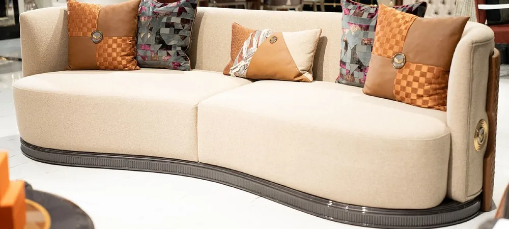 Casa Padrino Luxus Art Deco Sofa Creme / Braun / Grau / Gold - Wohnzimmer Sofa - Wohnzimmer Möbel - Art Deco Möbel - Luxus Möbel Knallerangebot