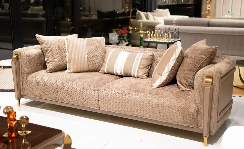 Casa Padrino Luxus Sofa Braun / Gold - Wohnzimmer Sofa - Hotel Sofa - Wohnzimmer Möbel - Hotel Möbel - Luxus Möbel Neue Kollektion