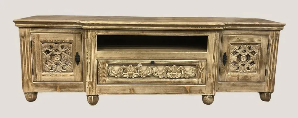 Garantierte Lieferung Casa Padrino Luxus Landhausstil TV Schrank Naturfarben - Handgefertigtes Massivholz Wohnzimmer Sideboard mit 2 Türen und Schublade - Luxus Wohnzimmer Möbel im Landhausstil