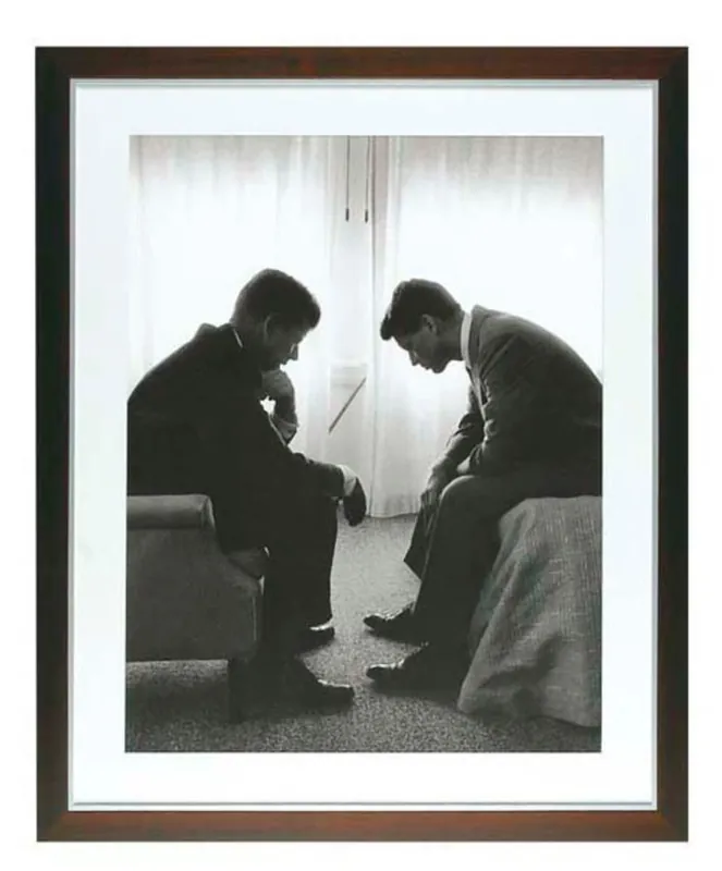 Solange Der Vorrat Reicht Casa Padrino Print John & Robert Kennedy 78 x H. 92 cm - Luxury Picture