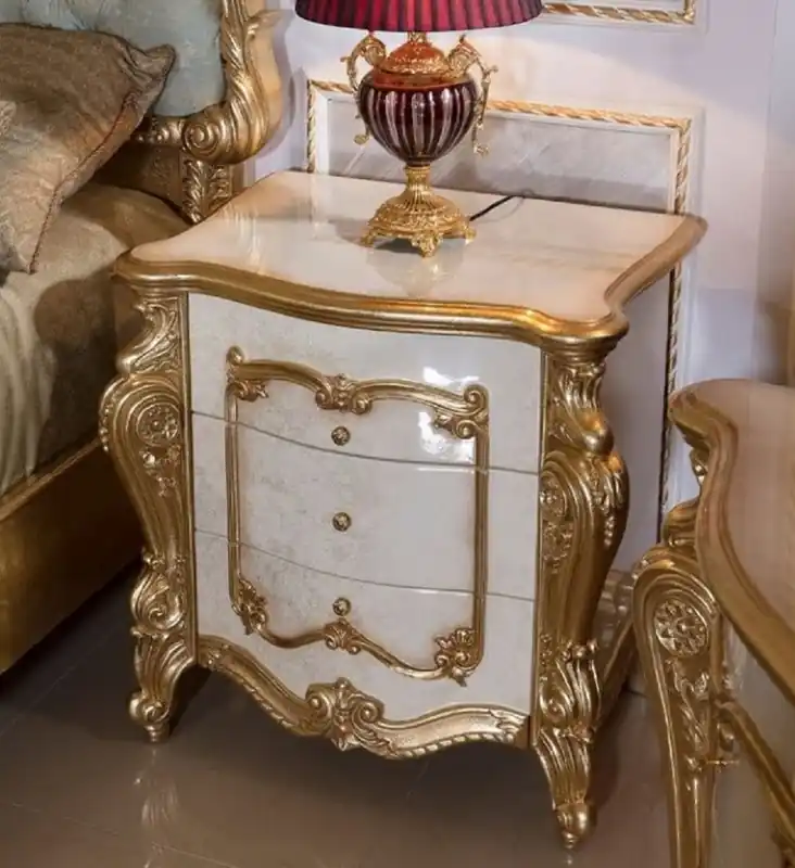 Casa Padrino luxury baroque bedside table white / beige / gold 75 cm Neu Im Sortiment