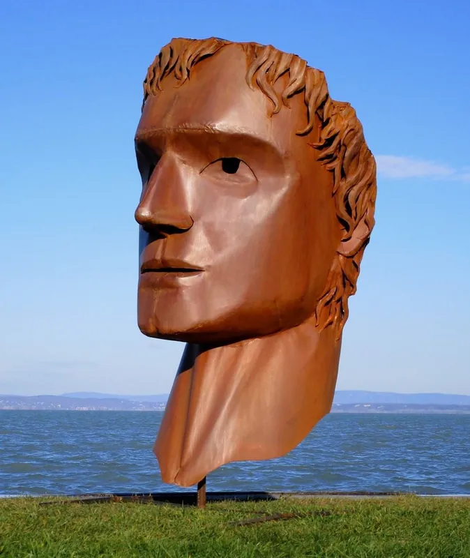 Abverkauf Casa Padrino XXL steel garden decorative sculpture head rust H. 213 cm