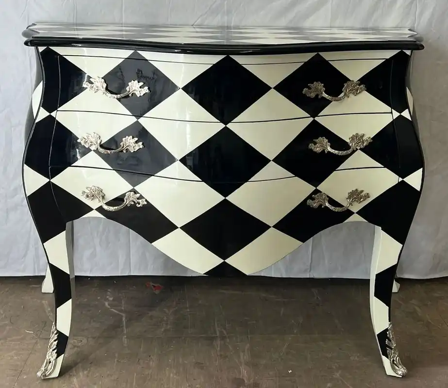 Casa Padrino baroque chest of drawers with checkered design and 3 drawers black / white / silver - Baroque furniture Preisknaller