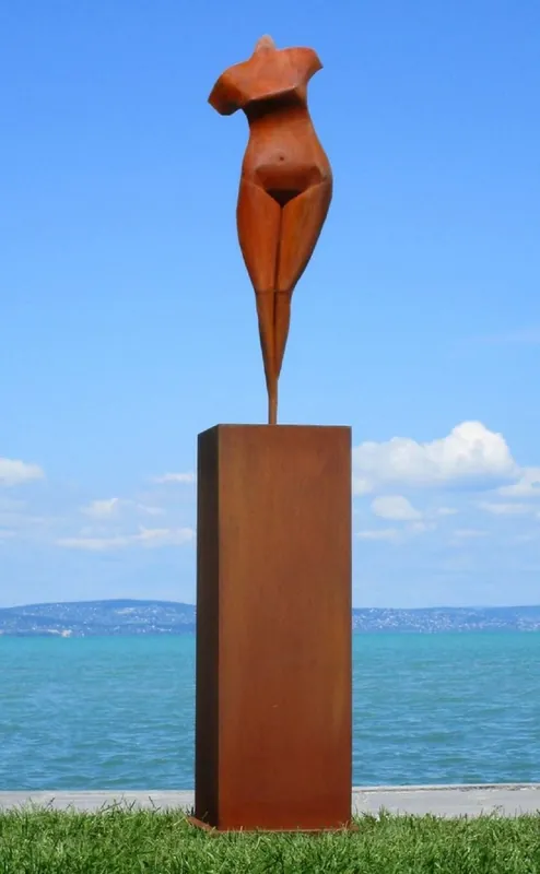 Super-Preis Casa Padrino XXL garden decoration metal sculpture woman on column rust H. 205 cm
