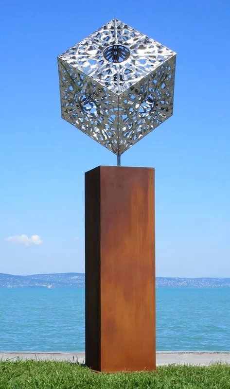 Neue Kollektion Casa Padrino XXL garden decoration metal sculpture cube on column silver / rust H. 216 cm