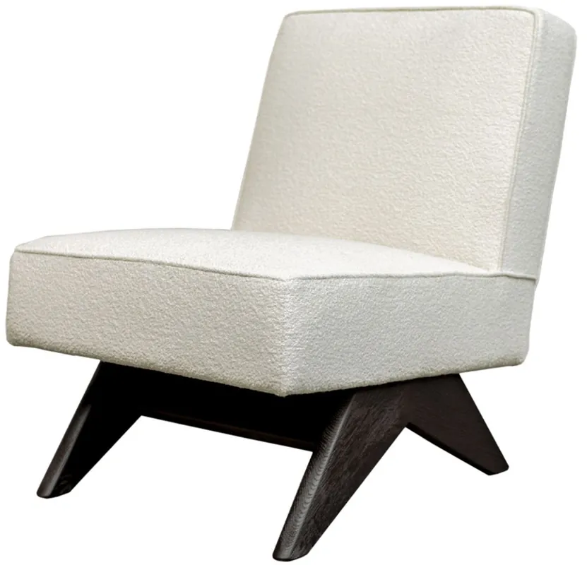 Must-Have Casa Padrino luxury living room & hotel armchair white / black H. 73 cm - Luxury furniture