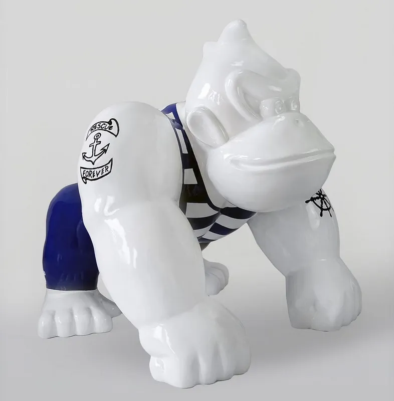Casa Padrino XXL decorative sculpture gorilla monkey white / blue / black H. 104 cm - XXL decorative figure Top-Angebot