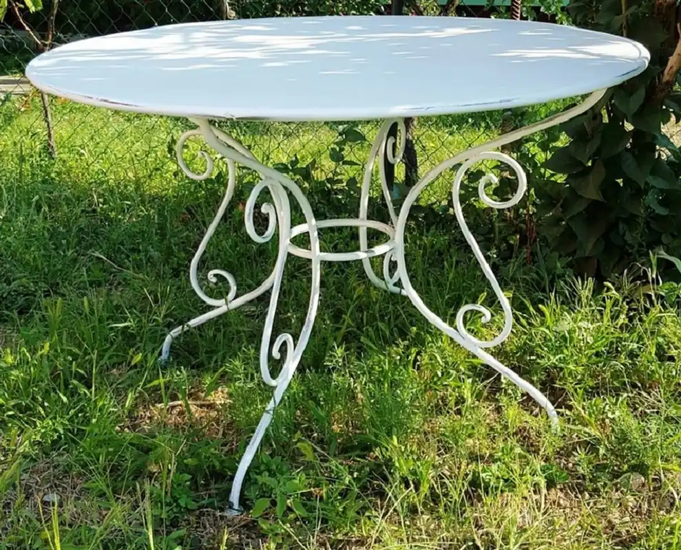 Casa Padrino Art Nouveau garden table white Ø 120 x H. 70 cm - Nostalgic garden furniture Must-Have
