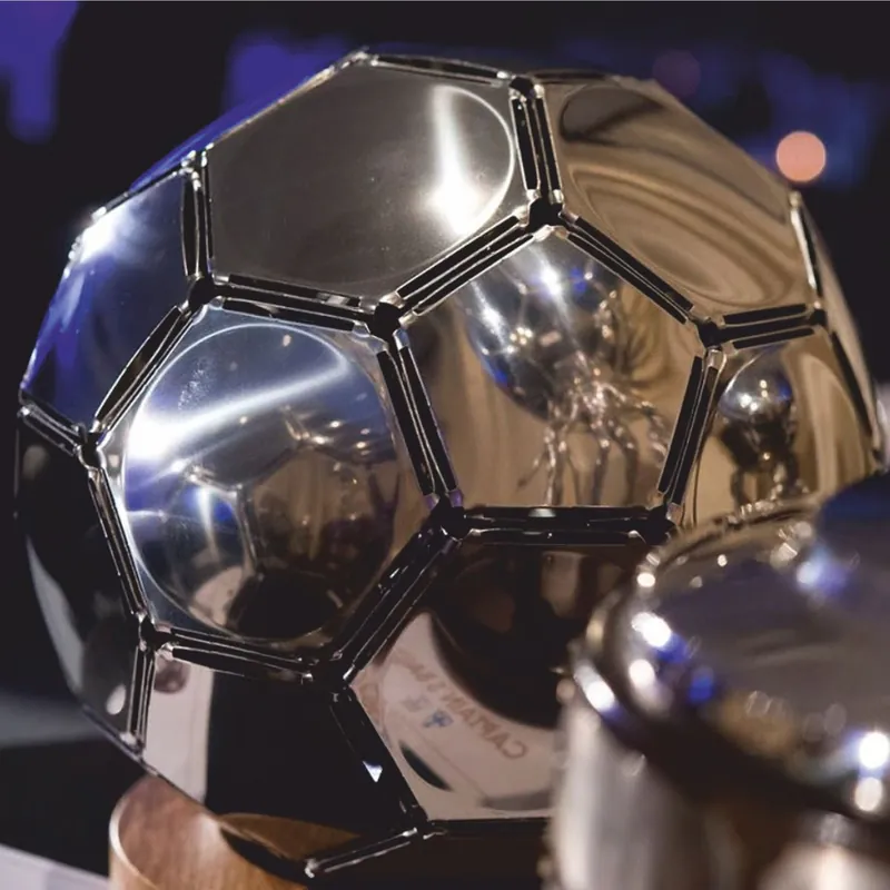 Casa Padrino luxury stainless steel football silver Ø 27 cm - Luxury decorative accessories Rabatt