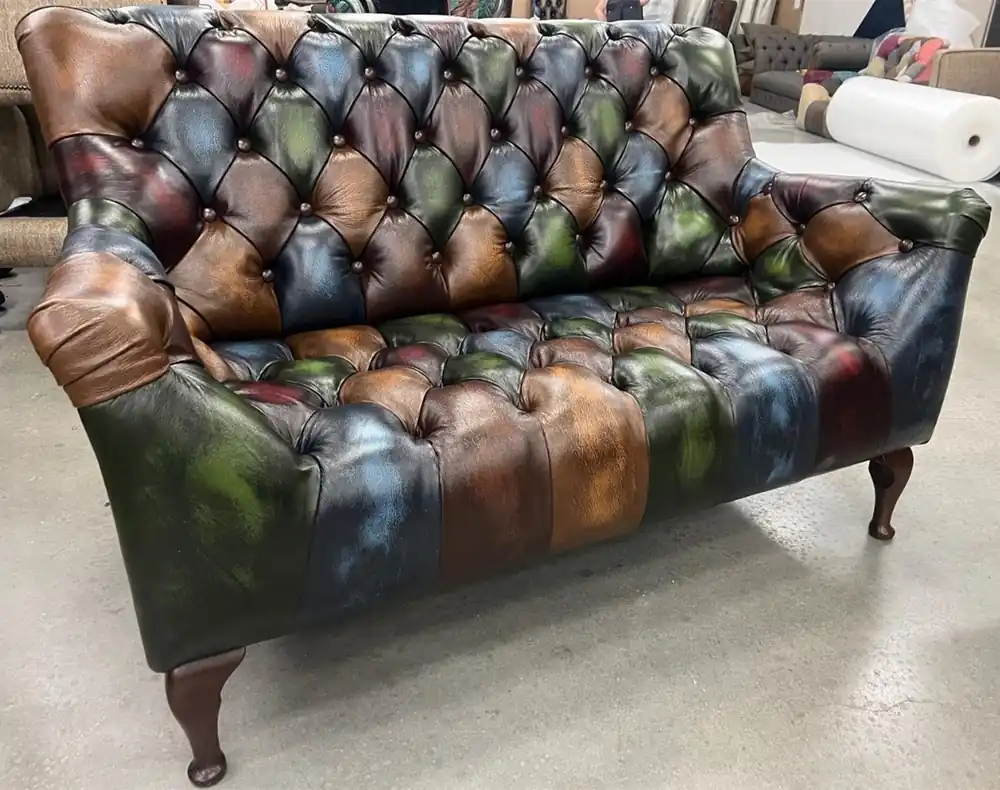 Casa Padrino divano Chesterfield di lusso patchwork in vera pelle colorato / marrone scuro 144 cm Ausverkauf