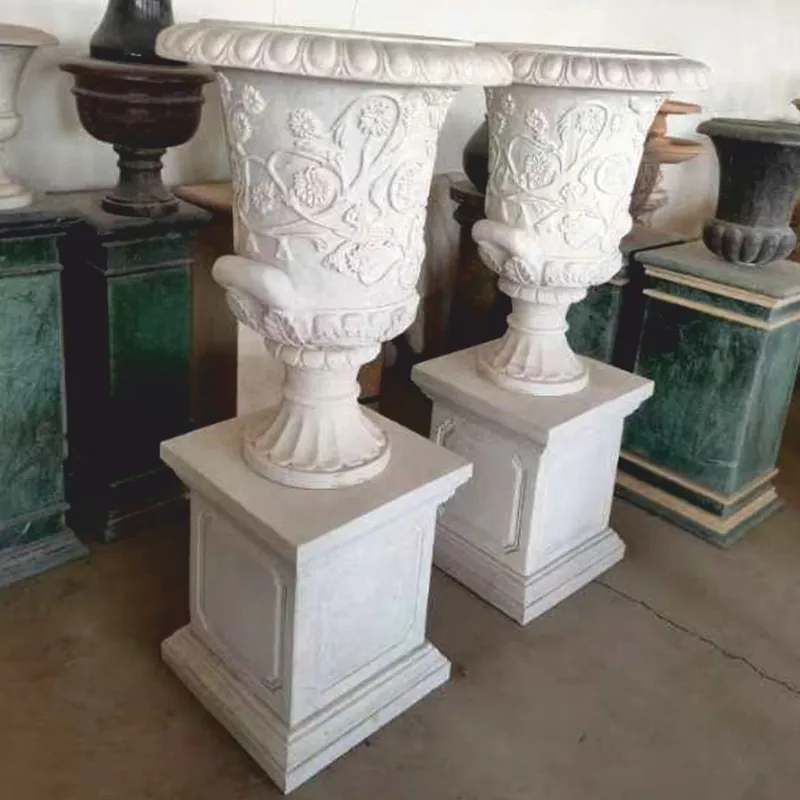 Direktkauf Casa Padrino set di vasi da fiori in marmo barocco di lusso su colonne da giardino bianco A. 150 cm