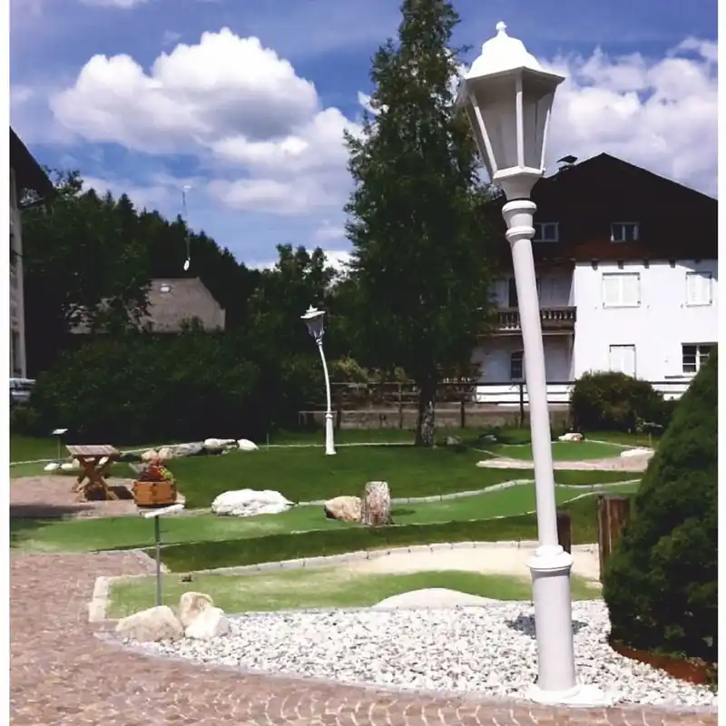 Casa Padrino lanterna da giardino Art Nouveau bianco A. 353,5 cm - Illuminazione esterna Wochenendangebot