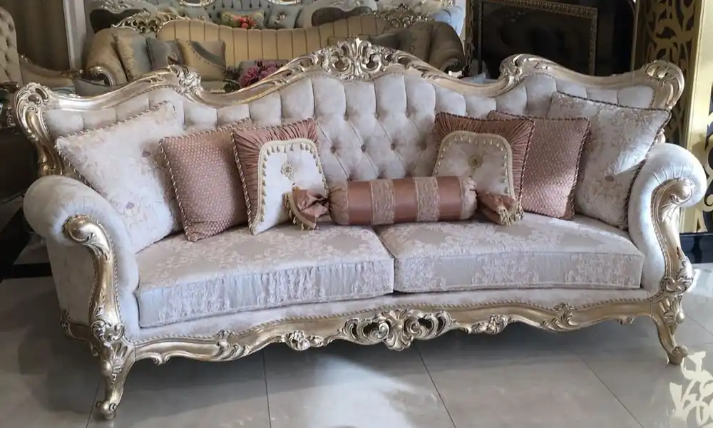 Sofort Bestellen Casa Padrino divano barocco di lusso crema / rosa / oro 300 x 98 x A. 120 cm - Divano in stile barocco magnifico - Mobili da soggiorno barocchi nobili