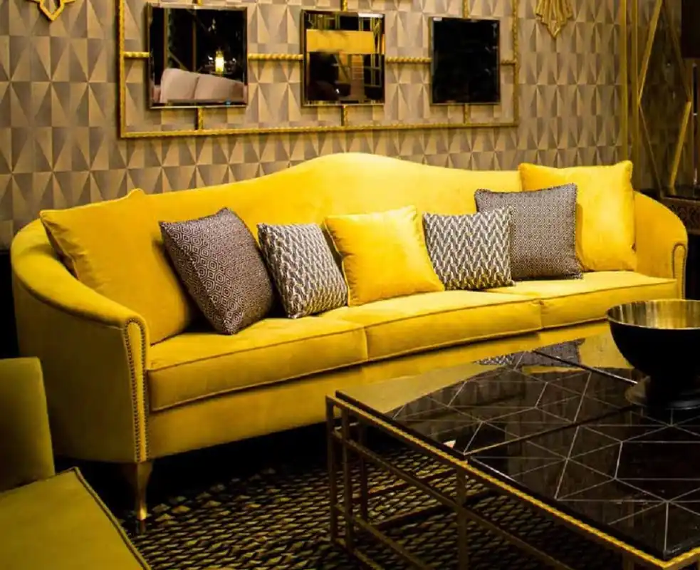 Abverkauf Casa Padrino divano barocco di lusso in velluto giallo / oro 280 x 90 x A. 100 cm - Divano da soggiorno nobile con cuscini decorativi - Mobili da soggiorno barocco - Qualità di Lusso