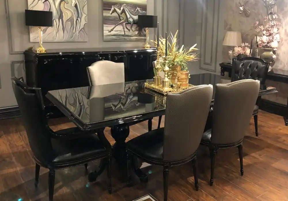 Schnäppchen Casa Padrino set da sala da pranzo barocco di lusso nero / oro - 1 Tavolo da pranzo con piano in vetro e 6 sedie da pranzo - Nobili mobili da pranzo in stile barocco