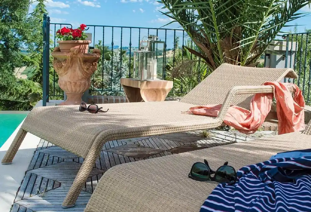 Geprüft Casa Padrino lettino da giardino di lusso naturale 224 x 75 x A. 51 cm - Lettino da giardino tessuto a mano resistente alle intemperie - Moderno lettino - Mobili da Giardino da Hotel