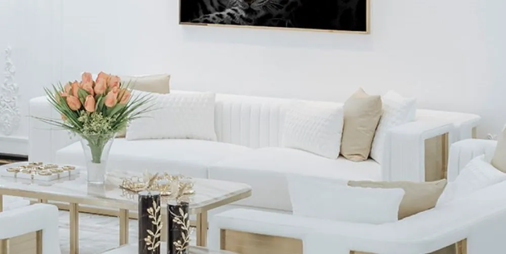 Rabatt Casa Padrino sofá de lujo blanco / oro 290 x 98 x A. 72 cm - Sofá de salón - Sofá de hotel - Muebles de salón - Muebles de hotel - Muebles de lujo - Interiores de lujo