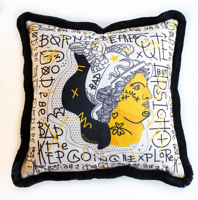 Begrenztes Angebot Casa Padrino cojín decorativa de lujo blanco / amarillo / negro 45 x 45 cm - Almohada de terciopelo estampado con flecos - Accesorios decorativos de lujo