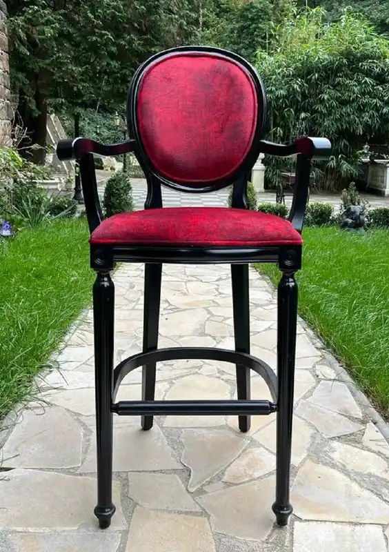 Casa Padrino silla de bar barroco con reposabrazos rojo burdeos / negro - Magnífico taburete de bar de madera maciza de estilo barroco con elegante tejido de terciopelo - Muebles de bar barrocos Top-Seller