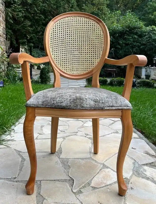 Jetzt Bestellen Casa Padrino silla de comedor barroco de lujo gris / natural / marrón - Silla de estilo barroco hecha a mano con reposabrazos - Muebles de comedor de estilo barroco - Noble y magnífico