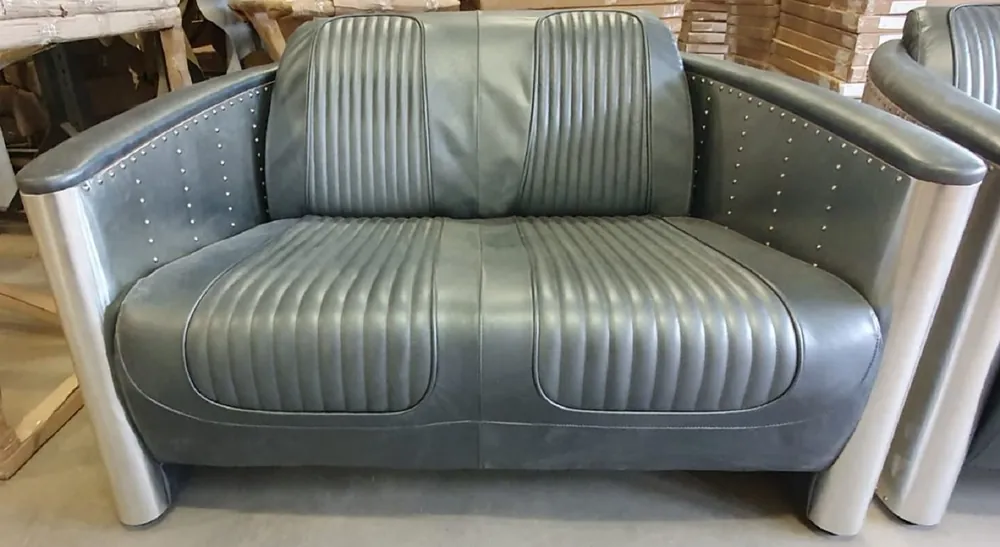 Preisknaller Casa Padrino sofá de cuero Art Deco de lujo gris / plata 172 x 70 x A. 82 cm - Sofá de salón de aluminio con cuero real - Mueble de Sofá de Aviador de Avión de Aluminio