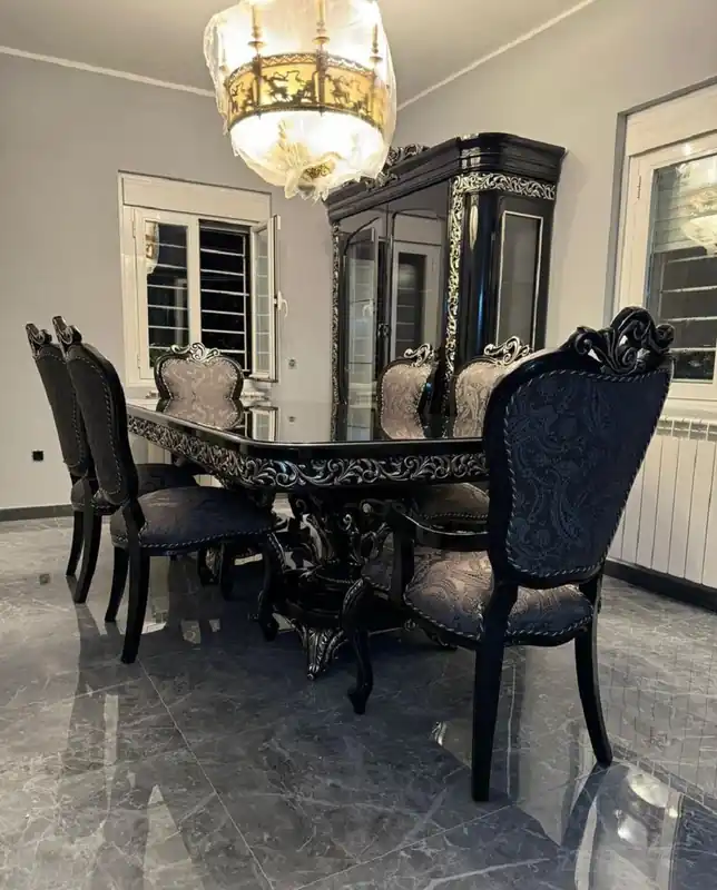 Bestseller Casa Padrino conjunto de comedor barroco de lujo negro / plata - 1 Mesa de Comedor Barroco y 6 Sillas de Comedor Barrocos