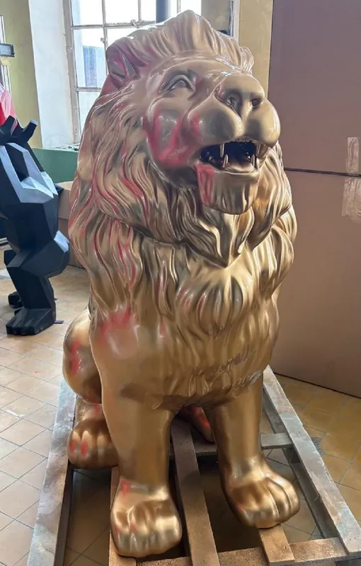 Casa Padrino escultura decorativa XXL león oro A. 143 cm - Figura decorativa de jardín Rabatt