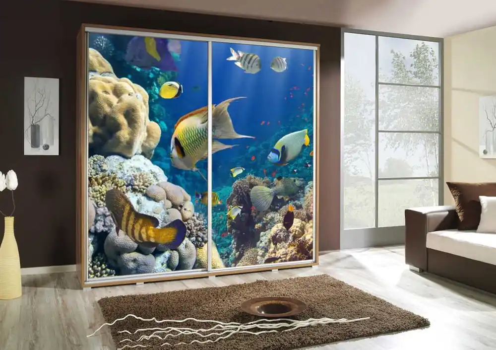 Artistino 205 cm Schiebeschrank mit Aquarium-Grafik Der Korpus des Schranks in Eiche Catania ist aus 22 mm starker Platte gefertigt Zertifiziert