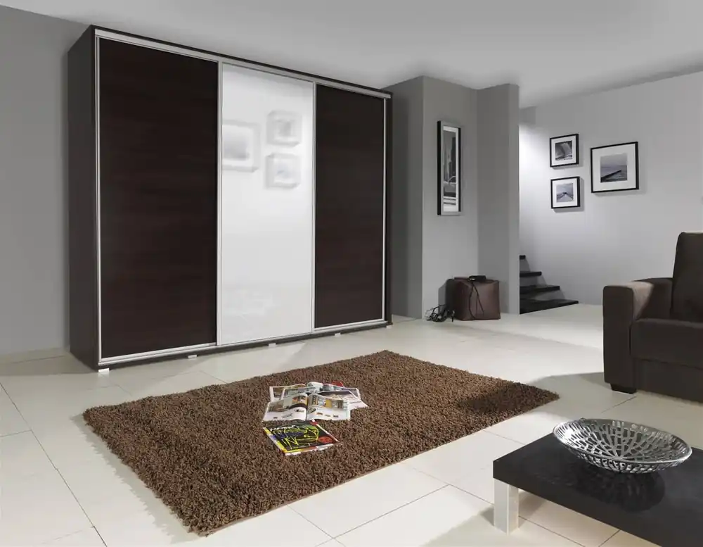 Schiebeschrank mit Spiegel Silwer 255 cm Kastanie Wenge modernes Design ABS-Finish und Aluminium-Türführungen Bestseller