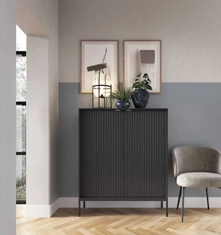 Finale Aktion Kommode Lovro 104 cm schwarz modernes Design wird Liebhaber von markanten Interieurs begeistern
