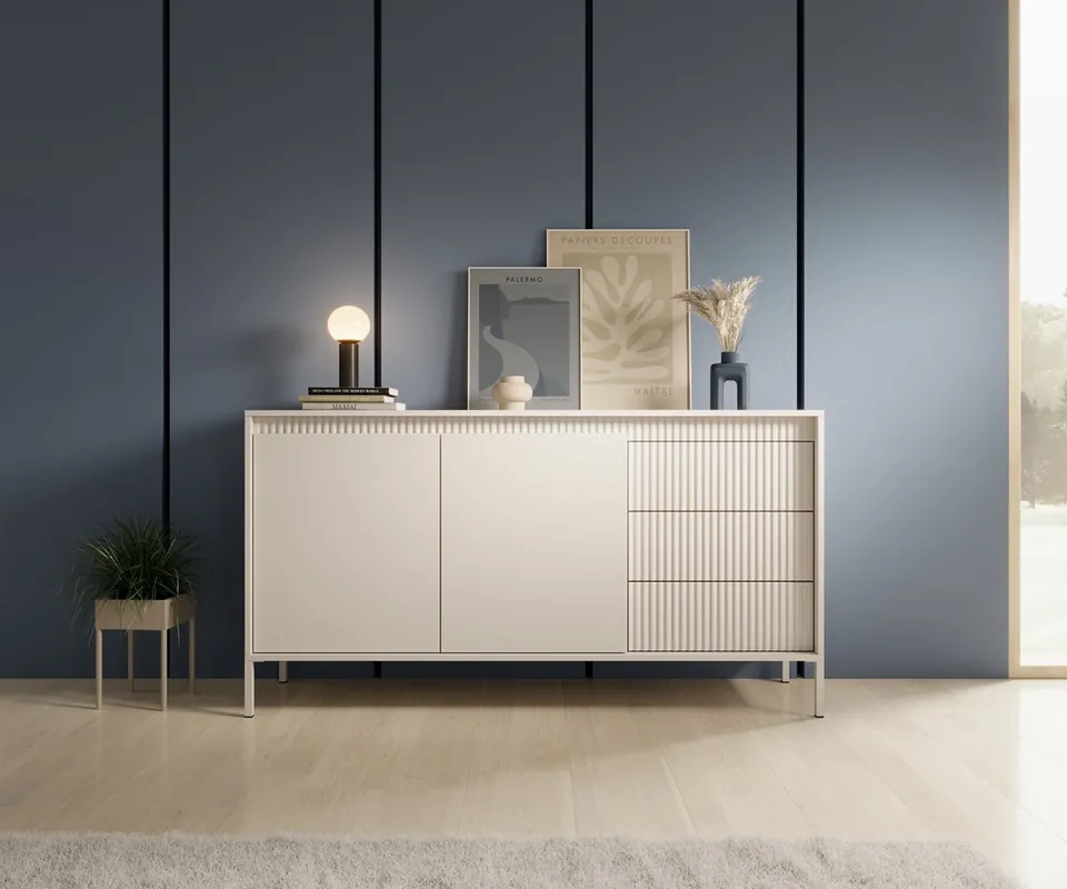Preis Gesenkt Kommode Sesti 154 cm beige modernes und originelles Design interessante Kombination von Riffelung mit glatten Fronten