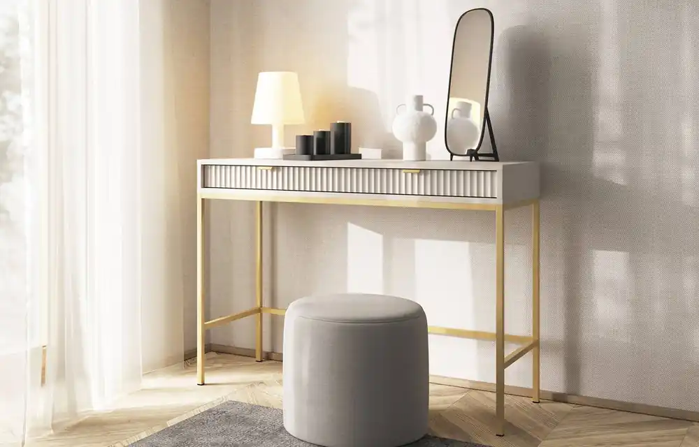 Konsolentisch Lovro beige mit Schubladen ein stilvolles und funktionelles Möbelstück für den Flur, das Wohnzimmer oder das Büro, goldfarbener Rahmen Must-Have