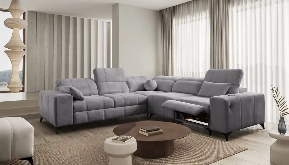 Aktuell Ecksofa mit Schlaffunktion Penejos III Lux hellgrau rechtsseitiges Ecksofa für das Wohnzimmer mit ausziehbarem Fußteil Bettwäschecontainer