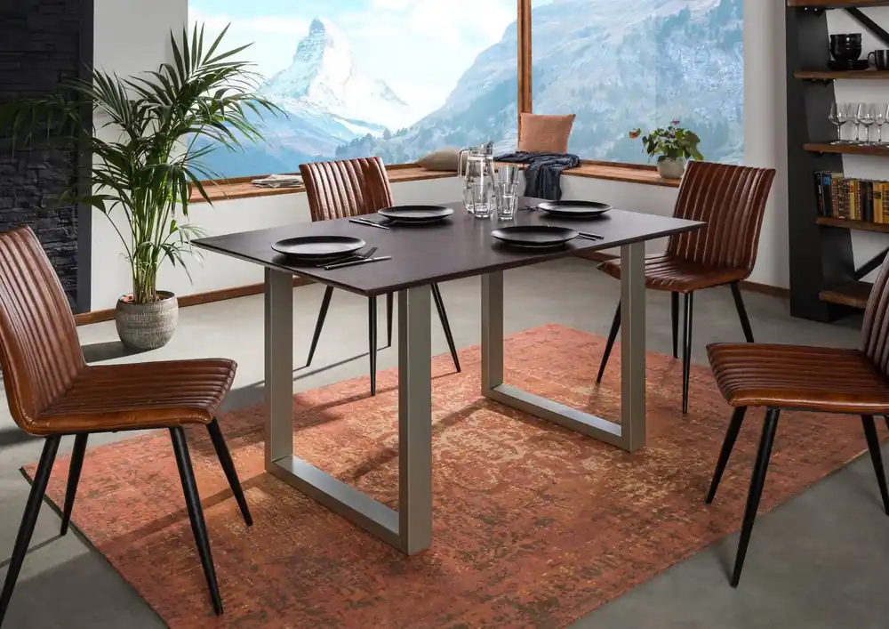 Garantierte Lieferung Esstisch Akazie 140x90 braun lackiert / U-Beine silber matt SWISS EDGE