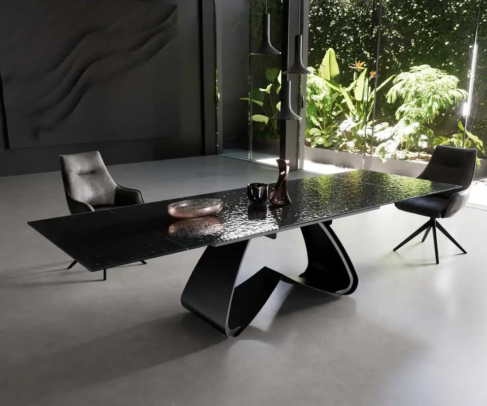 Direkt Vom Hersteller Esstisch Edge 200-300x100 Reliefglas Rauchschwarz 3D-Design W-Gestell Schwarz ausziehbar