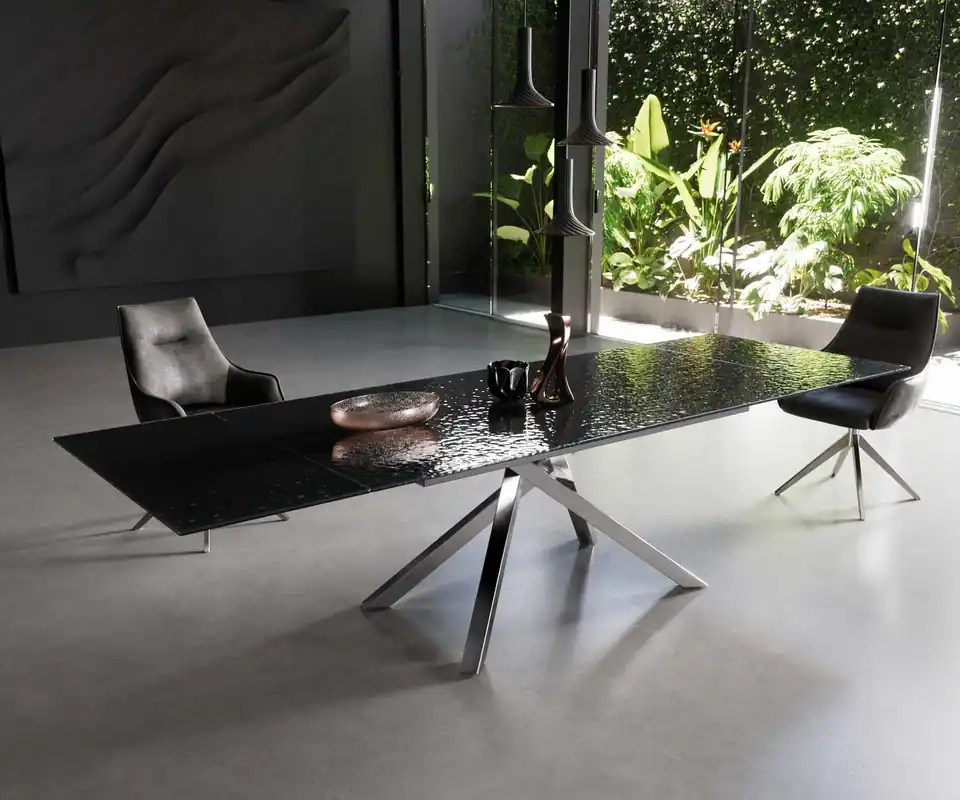 Jetzt Bestellen Esstisch Edge 200-300x100 Reliefglas Rauchschwarz 3D-Design Kreuzgestell Rechteck Edelstahl ausziehbar