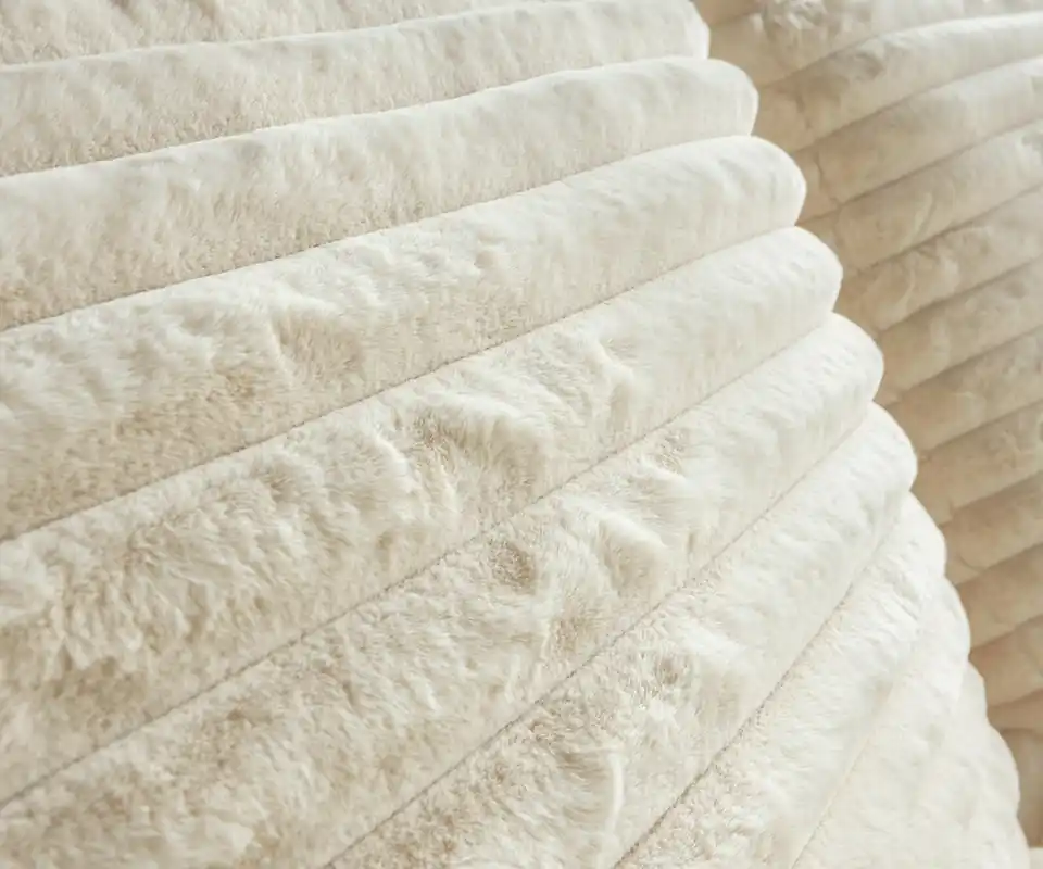 Neu Stoffmuster Plüschcord Beige
