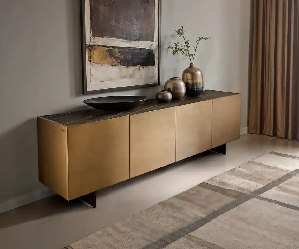 Sideboard Kazu 220 cm Metallic Gold 4 Türen schwebend Metall Schwarz Keramik Laminam®Noir Desir Braun Preiswert