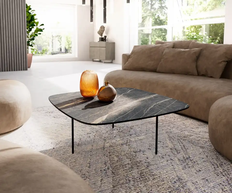 Solange Der Vorrat Reicht Couchtisch Edge Boot 90x90 cm Keramik Laminam® Noir Desir Braun Trive Metall Schwarz